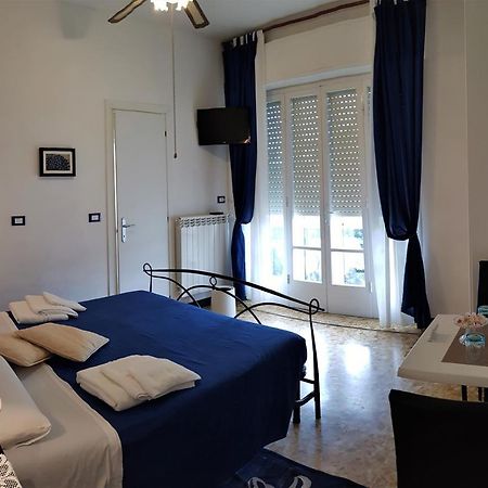 Le Midi Versilia Λίντο ντι Καμαϊόρε Εξωτερικό φωτογραφία