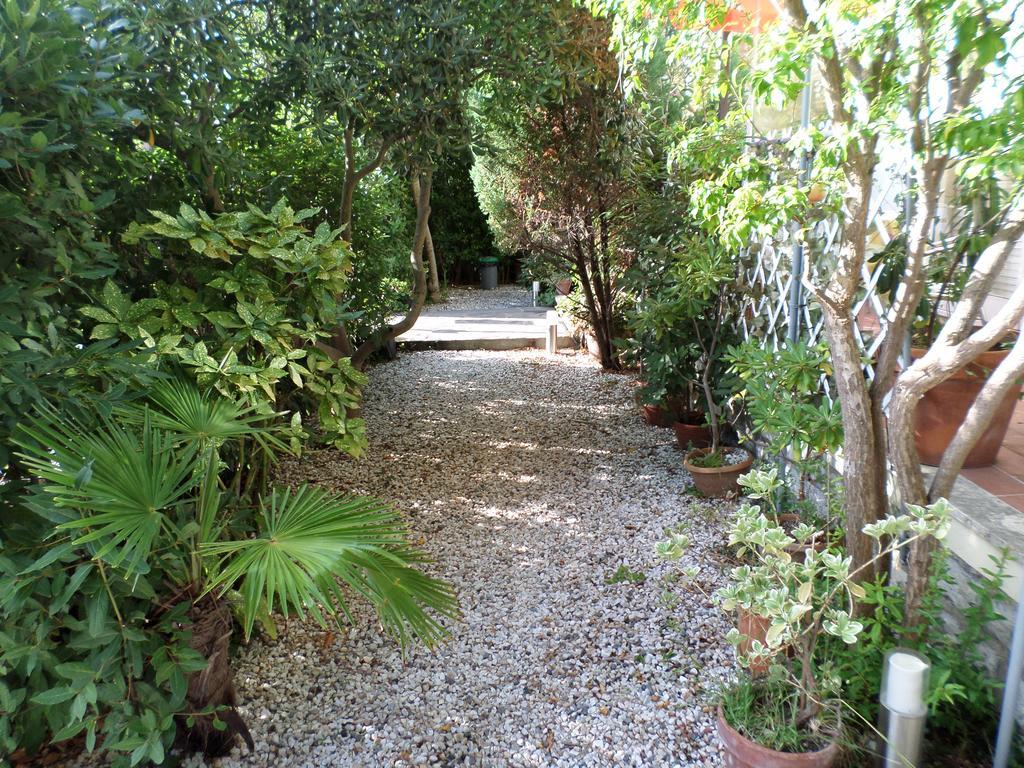 Le Midi Versilia Λίντο ντι Καμαϊόρε Εξωτερικό φωτογραφία